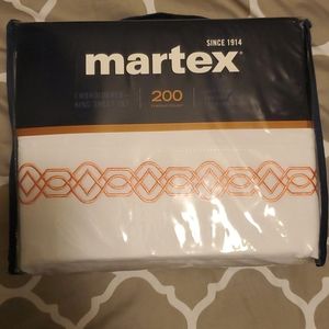 NWT Martex 200 Thread King Sheets